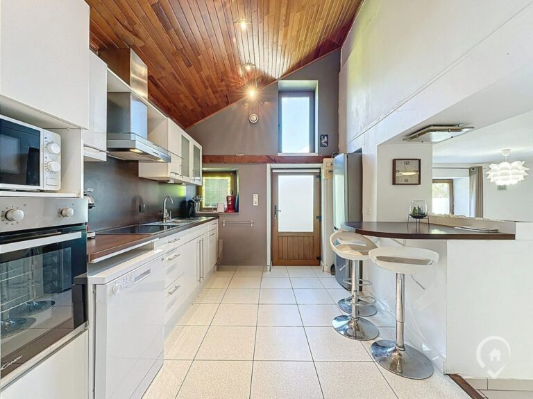 Condrogest - Magnifique maison en pierre 4 chambres à vendre - gîte