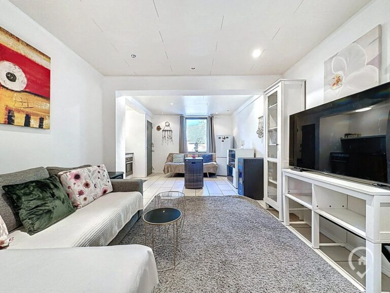 Condrogest - Magnifique maison en pierre 4 chambres à vendre - gîte