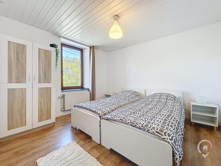 Condrogest - Magnifique maison en pierre 4 chambres à vendre - gîte