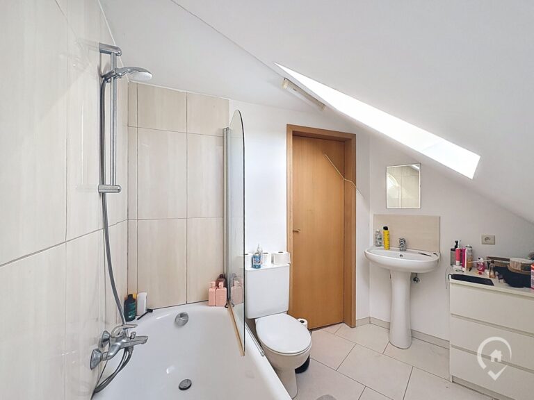 Condrogest - Duplex 3 chambres avec balcon