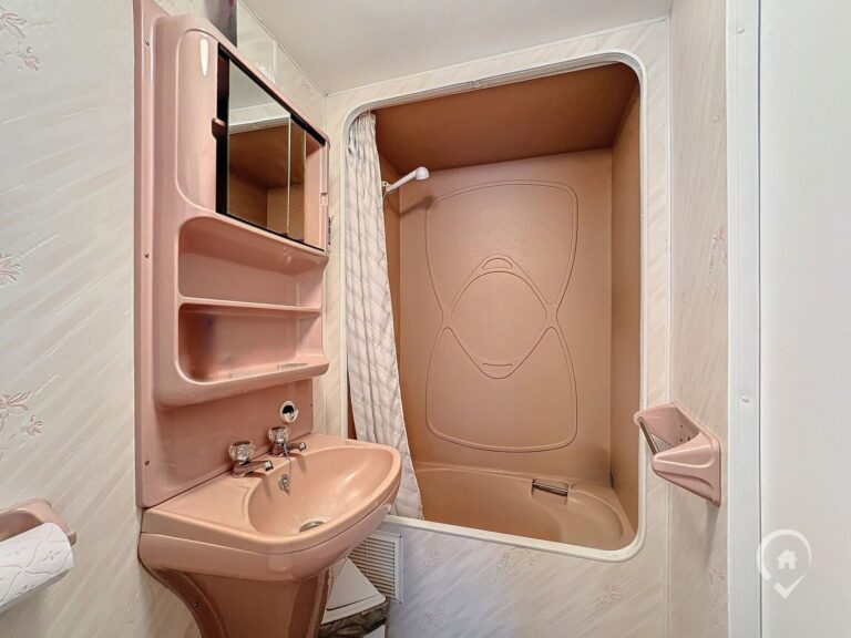 Condrogest - Caravane résidentielle 2 chambres à vendre à Hastière