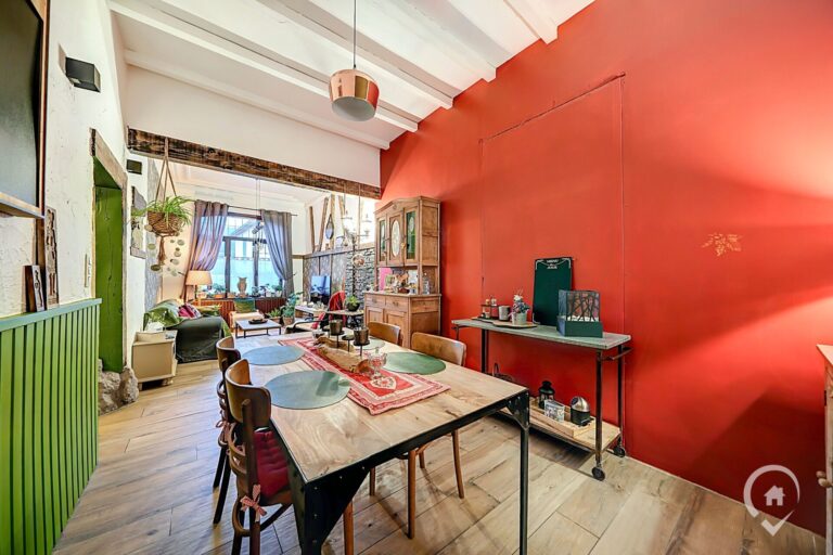 Condrogest - Authentique maison à vendre dans le centre d'Hastière