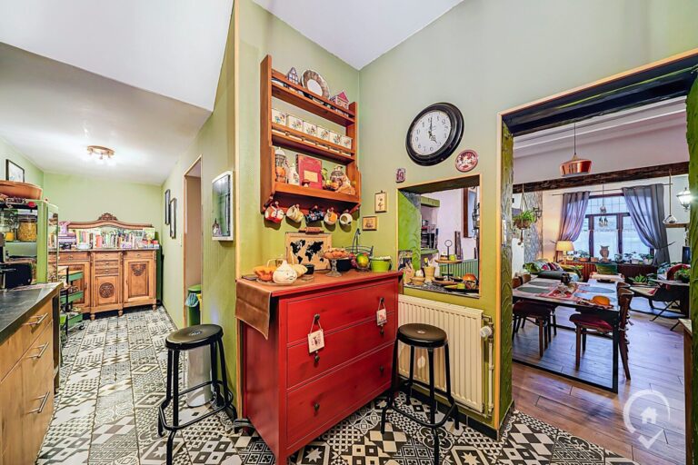 Condrogest - Authentique maison à vendre dans le centre d'Hastière