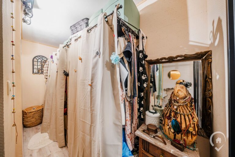 Condrogest - Authentique maison à vendre dans le centre d'Hastière