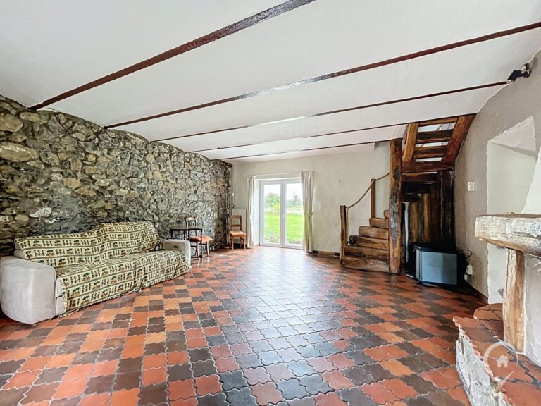 Condrogest - VENDU!!! Magnifique propriété 6 chambres à vendre à Ohey