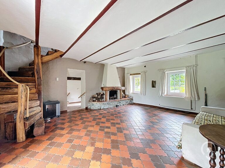 Condrogest - VENDU!!! Magnifique propriété 6 chambres à vendre à Ohey