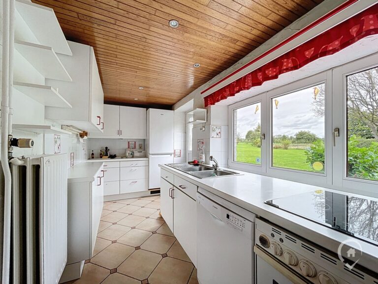 Condrogest - VENDU!!! Magnifique propriété 6 chambres à vendre à Ohey