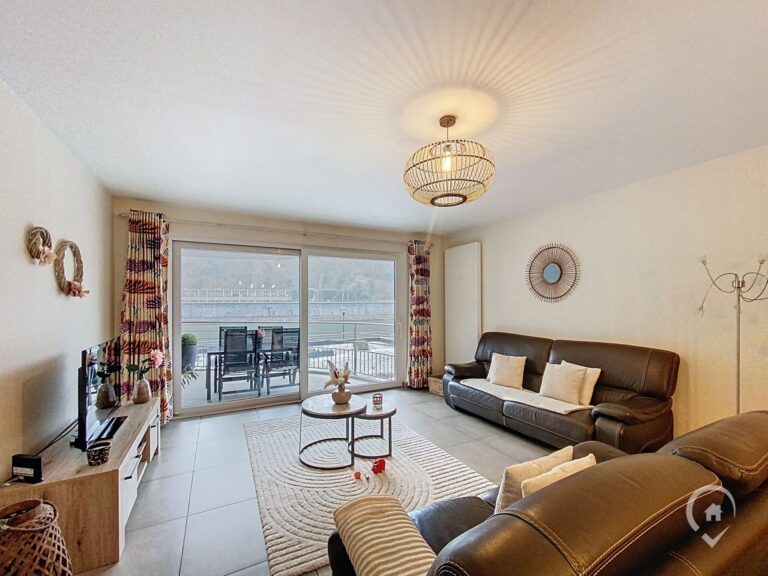 Condrogest - Appartement 2 chambres à louer au centre de Dinant