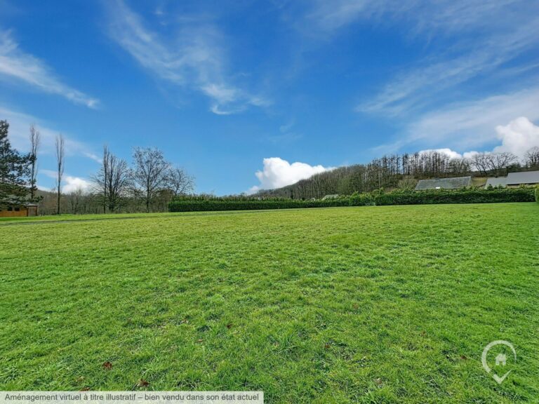 Condrogest - Superbe terrain 4 980m² avec plus de 60m de façade à Ronzon