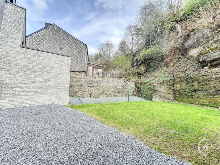 Condrogest - Maison totalement rénovée PEB A+ à vendre à Willerzie