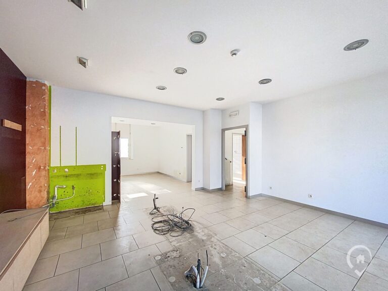 Condrogest - Bien Commercial À Louer