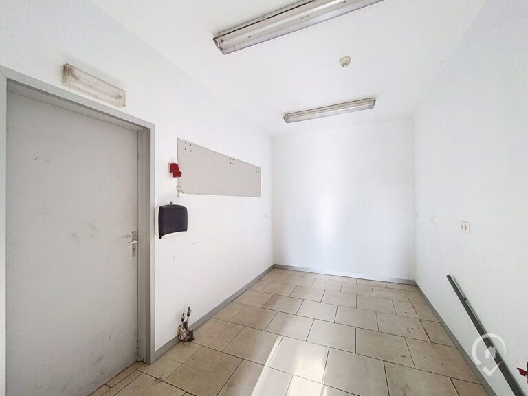 Condrogest - Bien Commercial À Louer