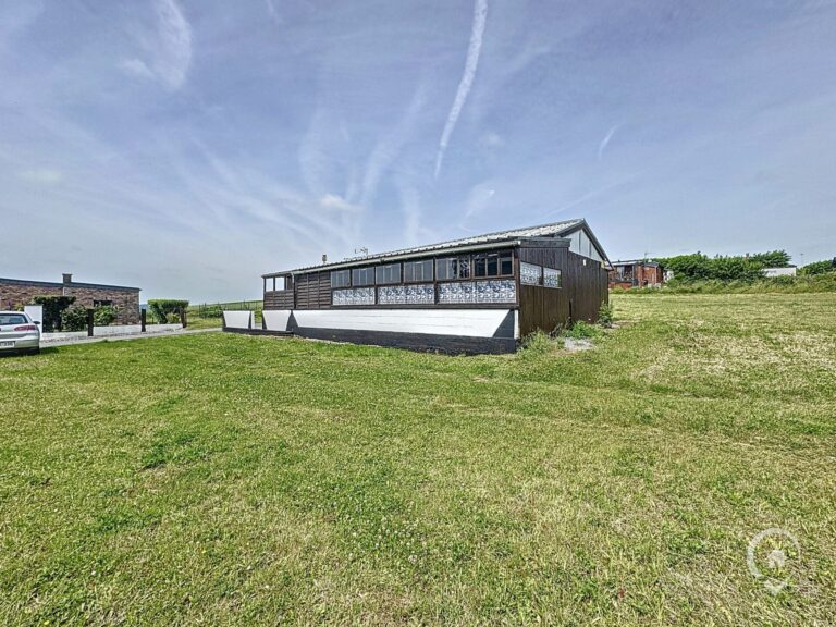 Condrogest - Chalet 1 chambre à vendre en parfait état dans les campagnes d'Onhaye