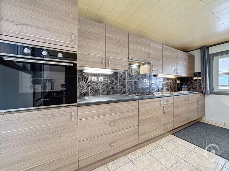 Condrogest - Chalet 1 chambre à vendre en parfait état dans les campagnes d'Onhaye