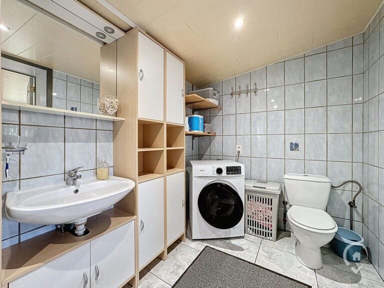 Condrogest - Chalet 1 chambre à vendre en parfait état dans les campagnes d'Onhaye