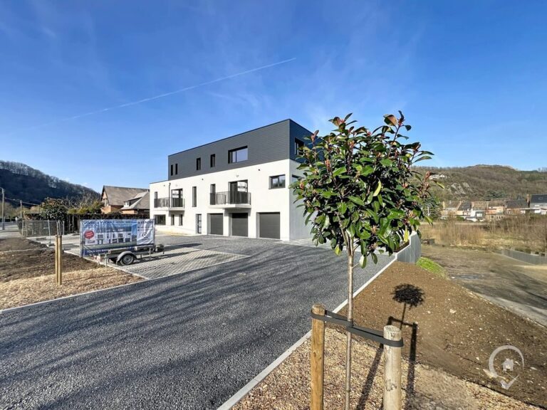 4 appartements neufs à vendre à Yvoir, proche de la Meuse