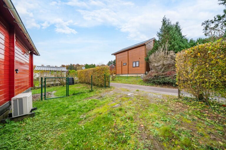 Condrogest - Chalet 1 chambre à vendre à Hastière