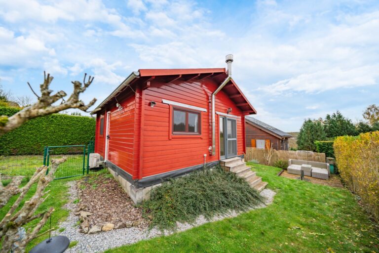 Condrogest - Chalet 1 chambre à vendre à Hastière