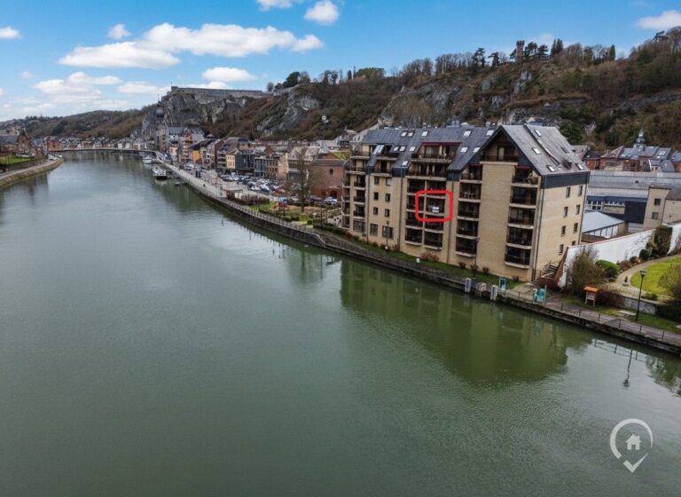 Condrogest - Appartement 2 chambres bord de Meuse à Dinant