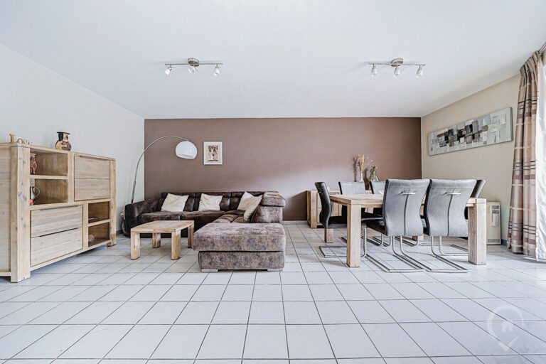 Condrogest - Appartement 2 chambres bord de Meuse à Dinant