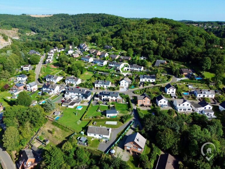 Condrogest - Villa 4 chambres à vendre à Yvoir