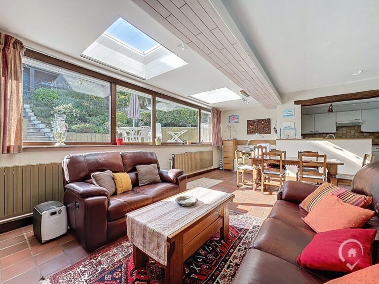 Condrogest - Villa 4 chambres à vendre à Yvoir