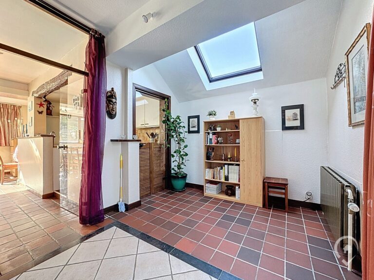 Condrogest - Villa 4 chambres à vendre à Yvoir