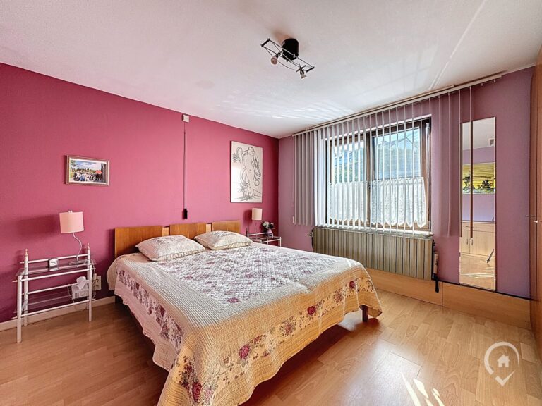 Condrogest - Villa 4 chambres à vendre à Yvoir