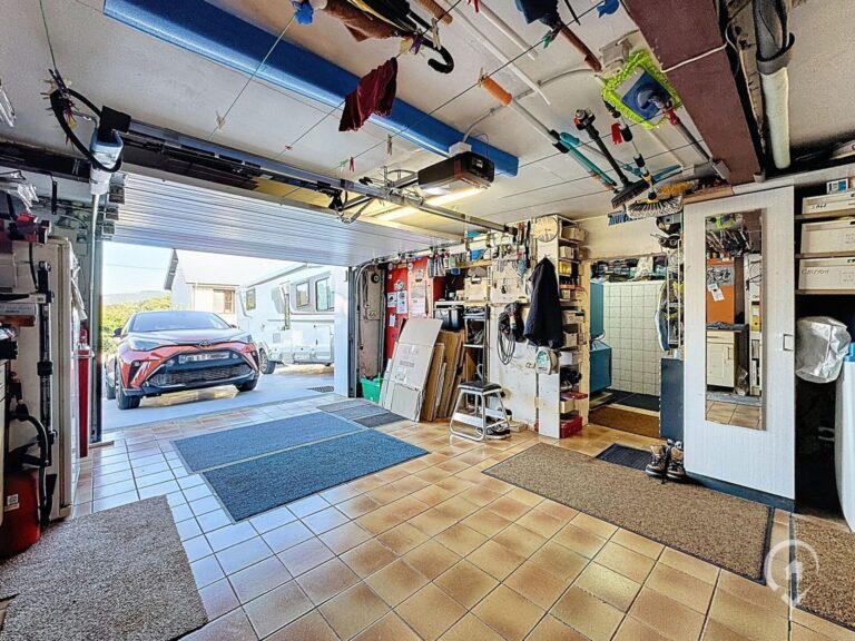 Condrogest - Villa 4 chambres à vendre à Yvoir