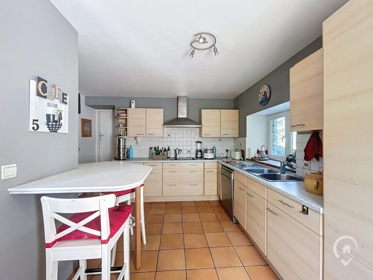 Condrogest - VENDU !!! Maison en pierre 3 chambres à vendre à Ohey