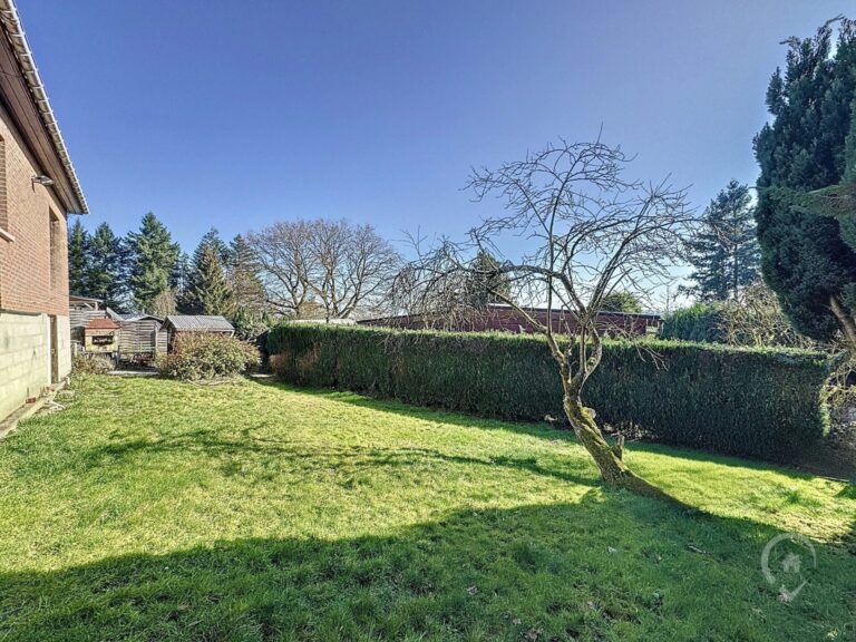 Condrogest - Maison 2 chambres à vendre à Hastière