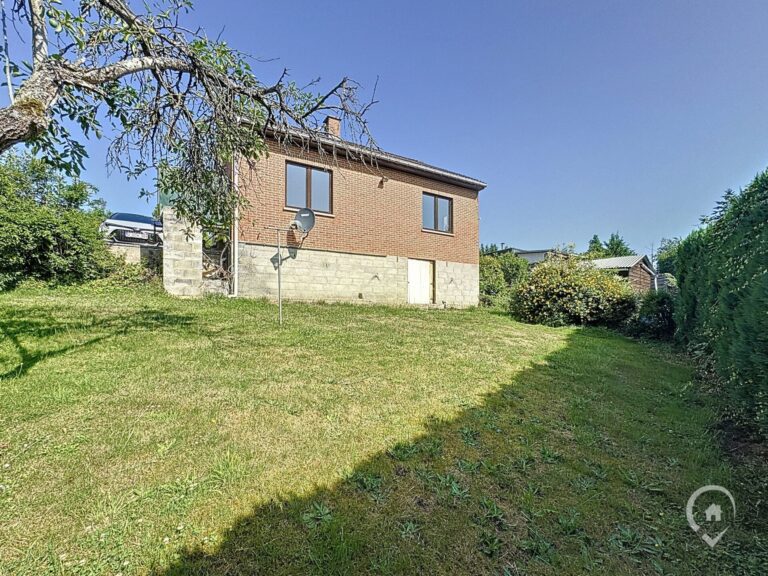 Condrogest - Maison 2 chambres à vendre à Hastière