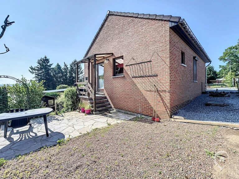 Condrogest - Maison 2 chambres à vendre à Hastière