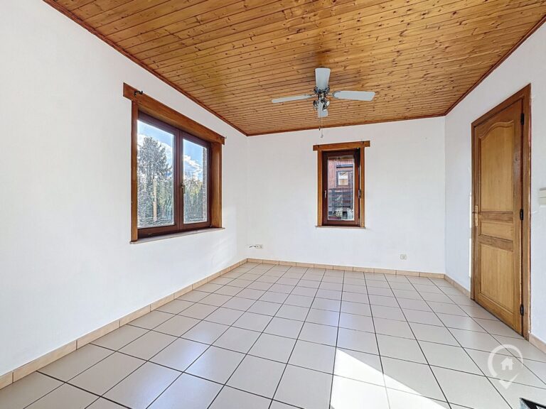 Condrogest - Maison 2 chambres à vendre à Hastière