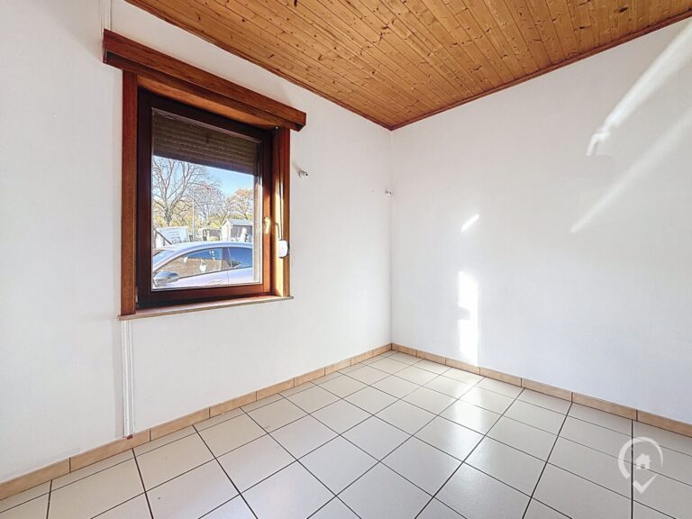 Condrogest - Maison 2 chambres à vendre à Hastière