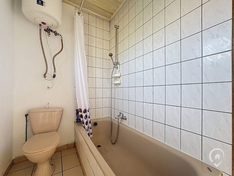 Condrogest - Maison 2 chambres à vendre à Hastière