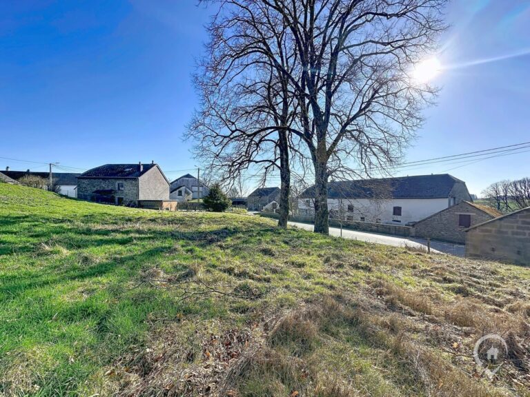 Condrogest - EN OPTION - Terrain idéalement situé à Rosières