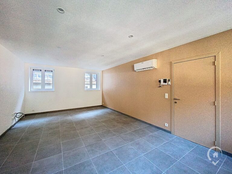 Condrogest - Appartement 2 chambres à louer à Hastière