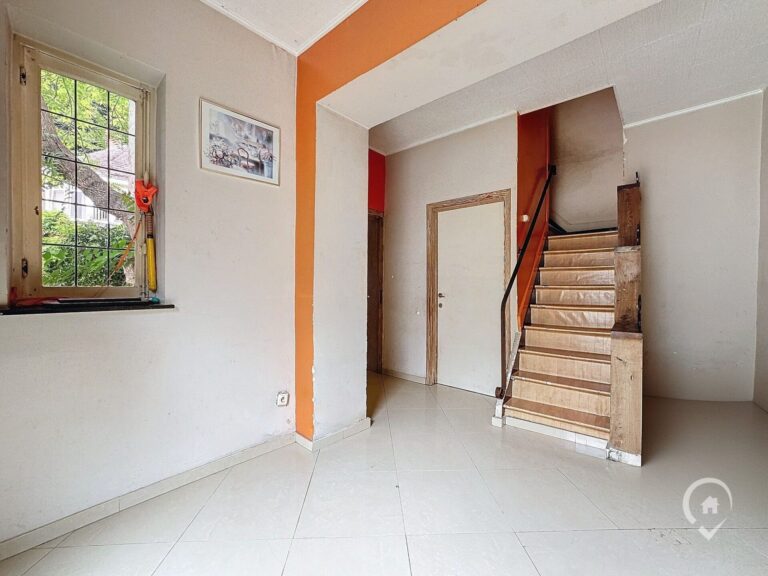 Condrogest - Ensemble immobilier de 2 logements à vendre à Hastière