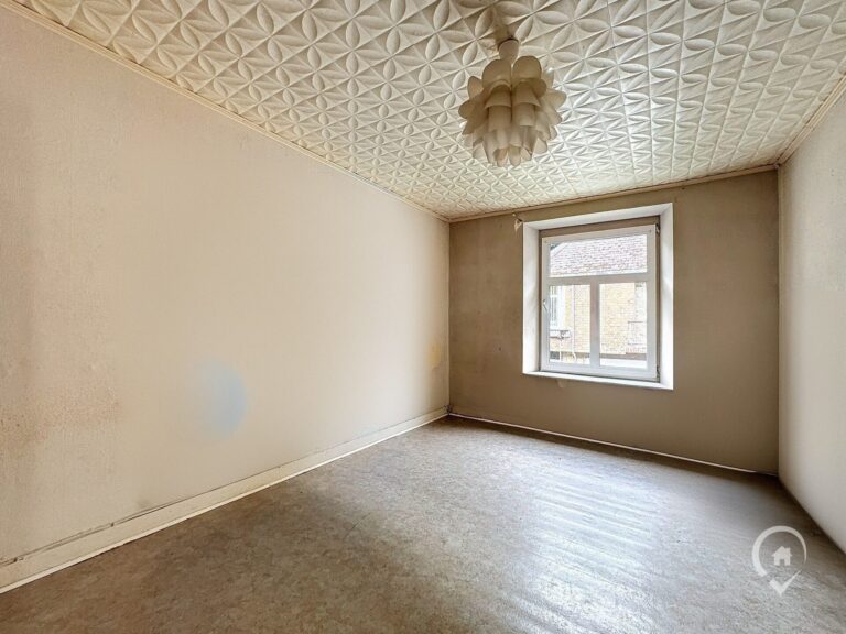 Condrogest - Ensemble immobilier de 2 logements à vendre à Hastière