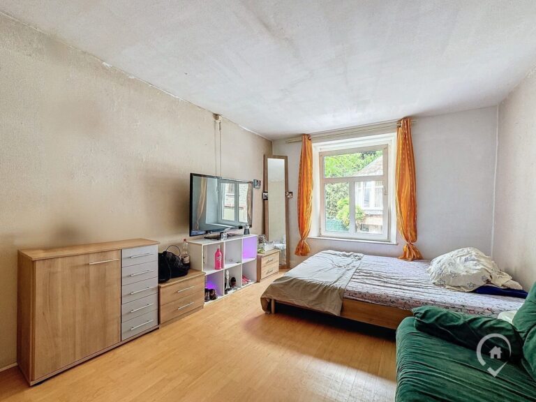 Condrogest - Ensemble immobilier de 2 logements à vendre à Hastière
