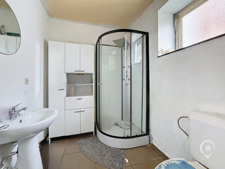 Condrogest - Ensemble immobilier de 2 logements à vendre à Hastière