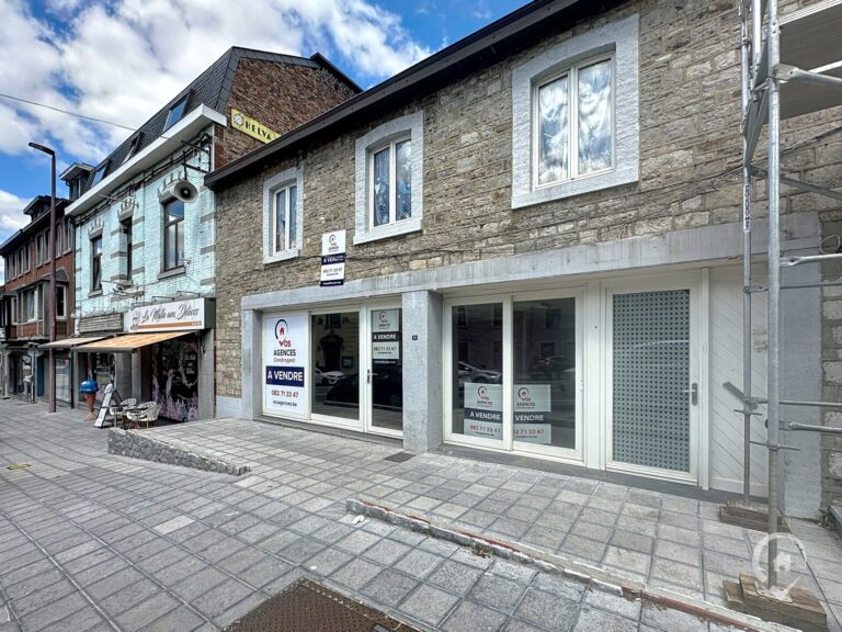 Condrogest - Immeuble de rapport à vendre dans le centre de Beauraing