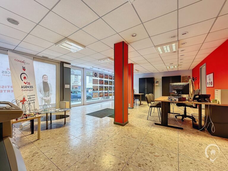 Condrogest - Immeuble de rapport à vendre dans le centre de Beauraing