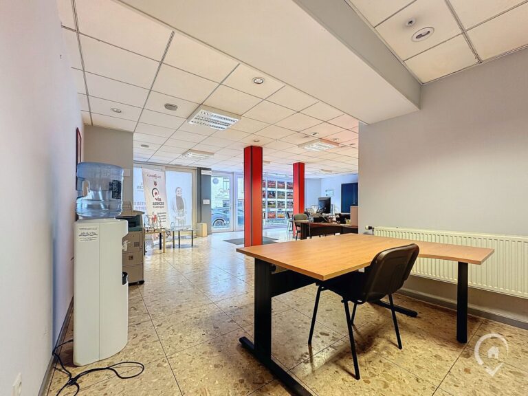 Condrogest - Immeuble de rapport à vendre dans le centre de Beauraing