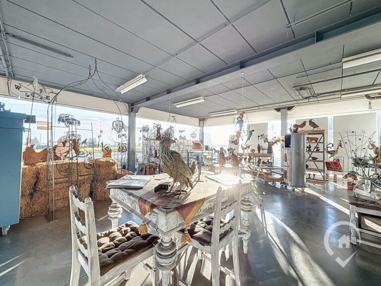 Condrogest - Bien Commercial À Vendre à Pondrôme