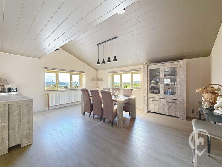 Condrogest - Bien Commercial À Vendre à Pondrôme