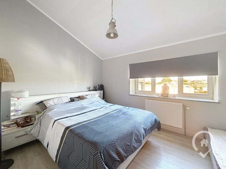 Condrogest - Bien Commercial À Vendre à Pondrôme