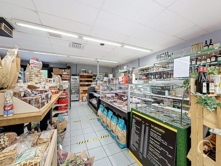 Condrogest - Bâtiment de 170 m² à vendre à Hamois