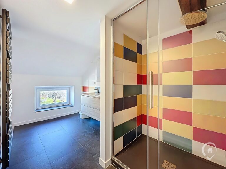 Condrogest - Superbe propriété rénovée 7 chambres à vendre à Hodister